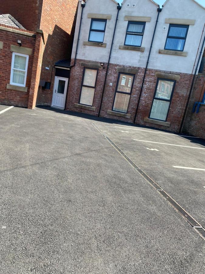 Failsworth Luxury Apartment With Free Parking By Daley Stays Manchester Eksteriør billede
